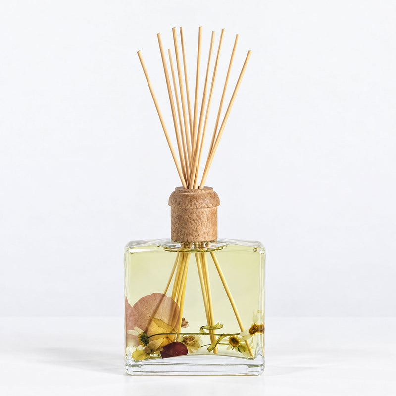 Signature Botanical Reed Diffuser - Apricot Rose