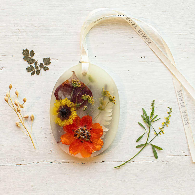 Rosy Rings Petite Sachet - Honey Tobacco Sachet Antique White
