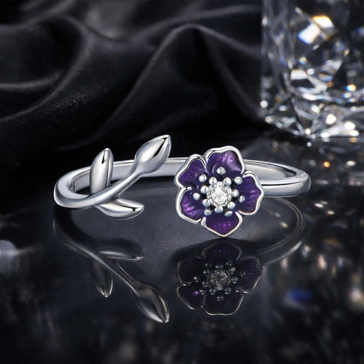 Bids.com 925 Sterling Silver Oxidized Flower Design Ring with Pavé Setting CZ Rings Black