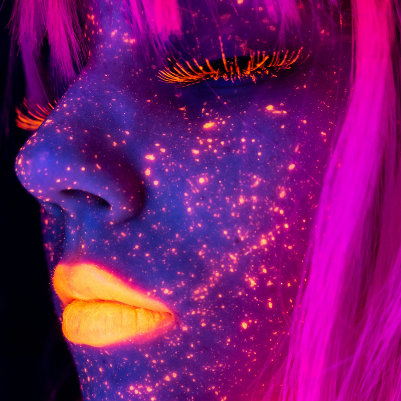 Medusa's Makeup UV Neon Pigment Makeup - Fluorescent Purple Black