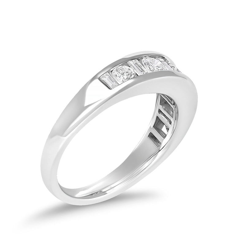Bids.com 14K White Gold Alternating 1.0 Cttw Round and Baguette Diamond Channel Band Ring Rings White Smoke 7 / White.Gold