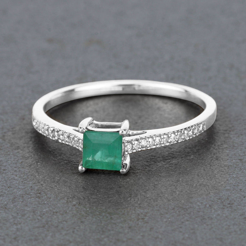 Bids.com 0.67 Carat Genuine Zambian Emerald and White Diamond 14K White Gold Ring Rings Dim Gray size 5.00,size 6.00,size 7.00,size 8.00,size 9.00