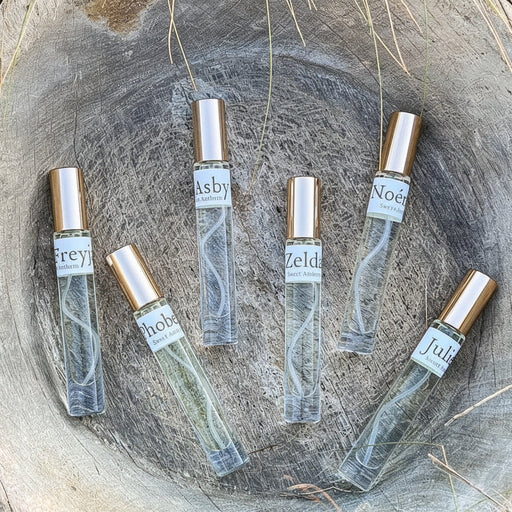 Sweet Anthem Sweet Anthem 10ml Eau de Parfums Dim Gray Asby,Billie,Emily,Freyja,Juliet,Lou,Noémie,Phoebe,Zelda