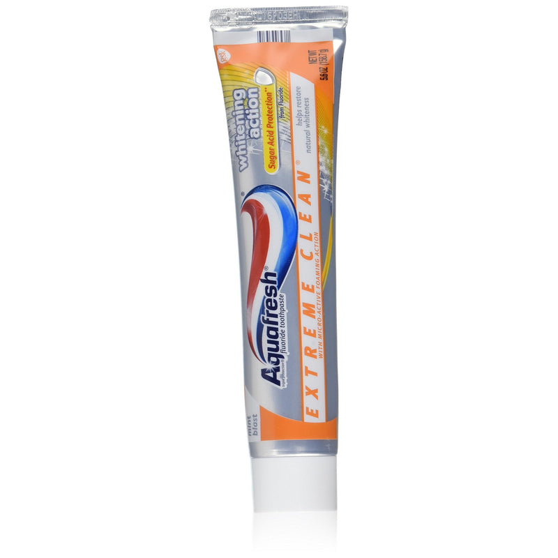 Aquafresh Aquafresh Mint Blast Extreme Clean Whitening Action Fluoride Toothpaste - 5.6oz Toothpaste White Smoke