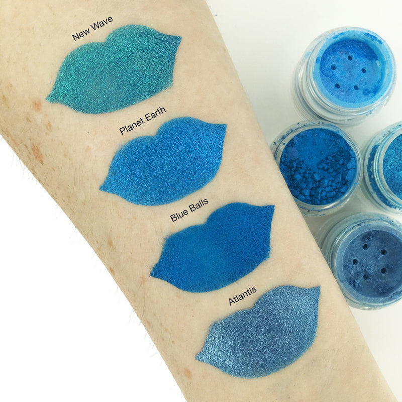Medusa's Makeup Eye Dust - Planet Earth Gray