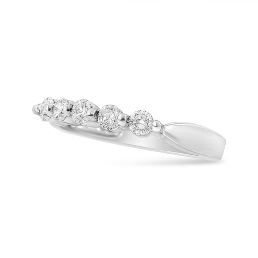 Bids.com 14K White Gold 1/2 Cttw Round-Cut 5-Stone Diamond Ring (H-I Color, SI1-SI2 Clarity) Size 7 Rings White Smoke 7 / White.Gold