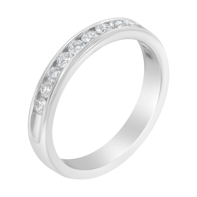Bids.com 14K White Gold 1/2 cttw Diamond Band Ring (I-J Color, I2-I3 Clarity) - Size 7 Rings White Smoke 7 / White.Gold