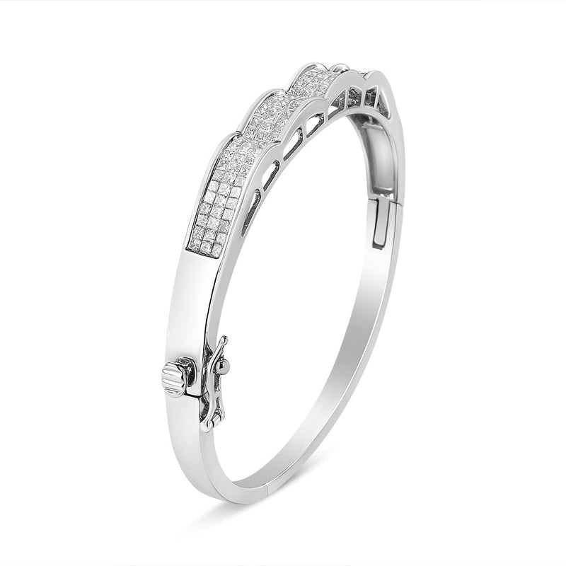 Bids.com 14K White Gold 3 1/3 Cttw Invisible Set Princess-Cut Diamond Wave Bangle Bracelet (H-I Color, SI1-SI2 Clarity) - Size 7" Bracelets White Smoke White.Gold / 7