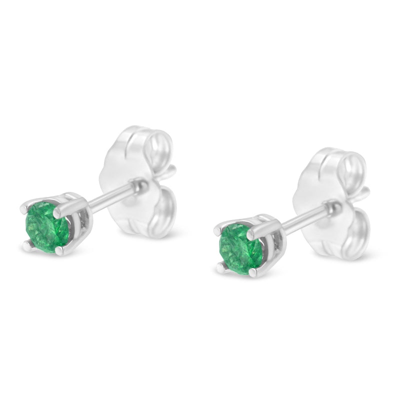 Bids.com .925 Sterling Silver 1/4 Cttw Round Brilliant-Cut Green Diamond Classic 4-Prong Stud Earrings (Fancy Color-Enhanced, I2-I3 Clarity) Earrings White Smoke White.Sterling Silver / 0.25
