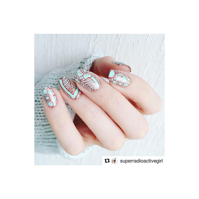 UberChic Beauty Mandala Love Stamping Plate Light Gray