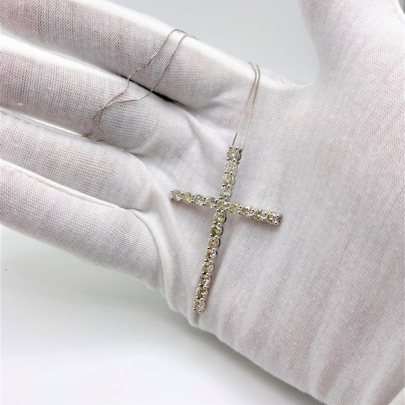 Bids.com .925 Sterling Silver 4.0 Cttw Diamond 2-1/4" Cross Pendant with Box Chain Necklace (I-J Color, I1-I2 Clarity) - 18" Necklaces Gray White.Sterling Silver / 18