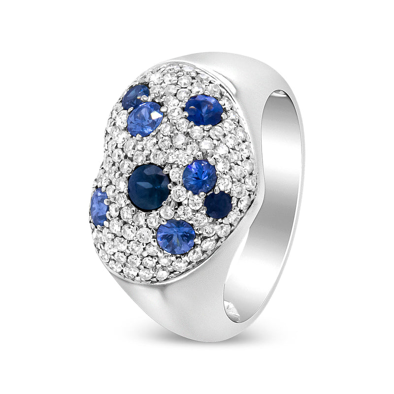 Bids.com 18K White Gold Blue Sapphire and 5/8 Cttw Diamond Cluster Heart Shaped  Ring (F-G Color, VS1-VS2 Clarity) - Size 7.5 Rings White Smoke 7.5 / White.Gold