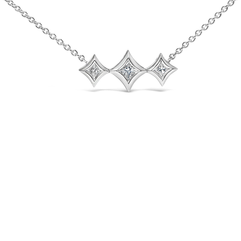 Bids.com 10K White Gold Bezel Set Princess Diamond 3 Stone Kite Shape and Station Necklace (H-I Color, SI2-I1 Clarity) - 18" Inches Necklaces White Smoke White.Gold / 18
