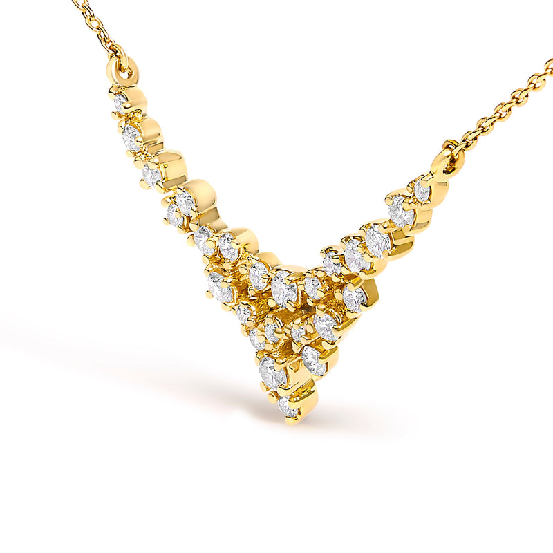Bids.com 14K Yellow Gold 1/2 Cttw Diamond Scattered "V" Necklace (I-J Color, SI2-I1 Clarity) - 18" Inches Necklaces White Smoke Yellow.Gold / 18