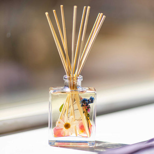 Rosy Rings Accent Botanical Reed Diffuser - Apricot Rose 4oz Botanical Diffuser White Smoke