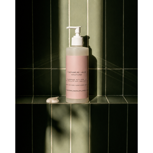 Sparkling Wildflower LLC. Conditioner Black BOO-BERRY Fluff,Call Me Daddy,Cashmere Lace,Fifty Shades,Golden Honey Praline,Graphite + Steel,Mint,Natural Baby,Oatmeal + Honey,Pumpkin Coconut Cream,Savage for Men,Spoil Me,Sweet Dreams,Vanilla Bean Dream,Vanilla Cream Macaroon,Very Sexy For Men,Warm +