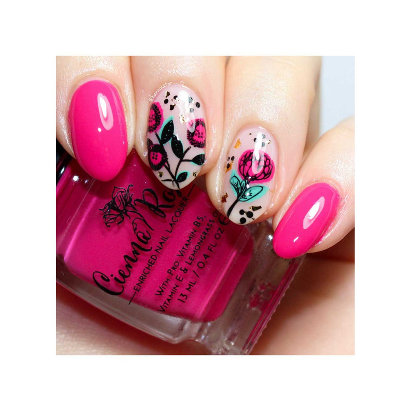 UberChic Beauty Collection 29 Stamping Plate Maroon