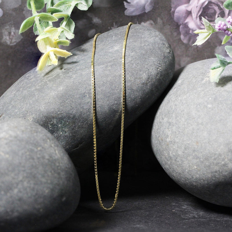 Bids.com 14k Yellow Gold Classic Box Chain 1.0mm Necklaces Black 16 / Yellow Gold,18 / Yellow Gold,20 / Yellow Gold,22 / Yellow Gold,24 / Yellow Gold,30 / Yellow Gold