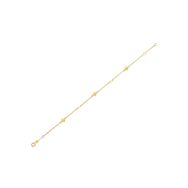 Bids.com 14k Yellow Gold Pearl Clover Bracelet Bracelets White Smoke 7 / Yellow Gold