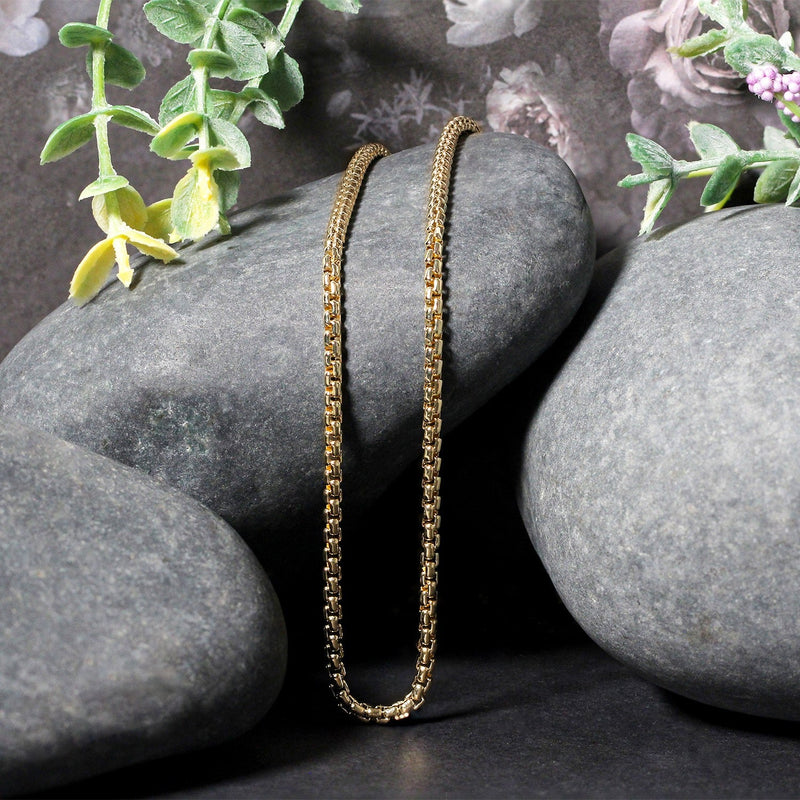 Bids.com 14k Yellow Gold Solid Round Box Chain 2.5 mm Necklaces Black 16 / Yellow Gold,18 / Yellow Gold,20 / Yellow Gold,24 / Yellow Gold