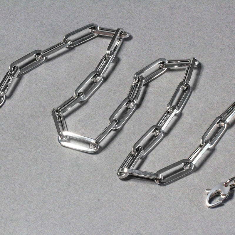 Bids.com 14K White Gold Wide Paperclip Chain (6.1mm) Necklaces Dark Gray 18 / White Gold
