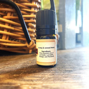 Soaplicity Lavender Kiss EO Blend, 5 ml Essential Oil Blend Light Gray
