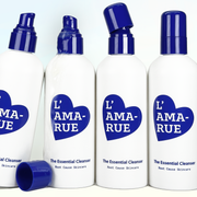 L'AMARUE The Essential Cleanser Skin Care White Smoke