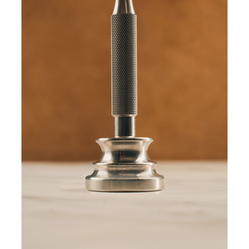 Above the Tie Razor Stand Razor Stand Sienna Stainless Steel / Classic,Stainless Steel / Mirror Polish,Titanium / Classic,Titanium / Mirror Polish