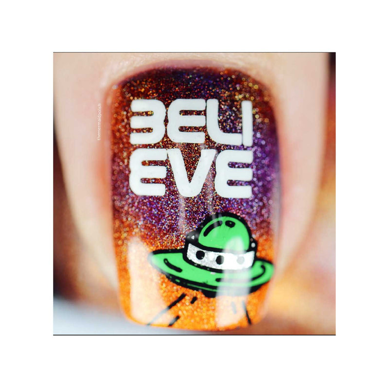 UberChic Beauty Out Of This World Stamping Plate Wheat