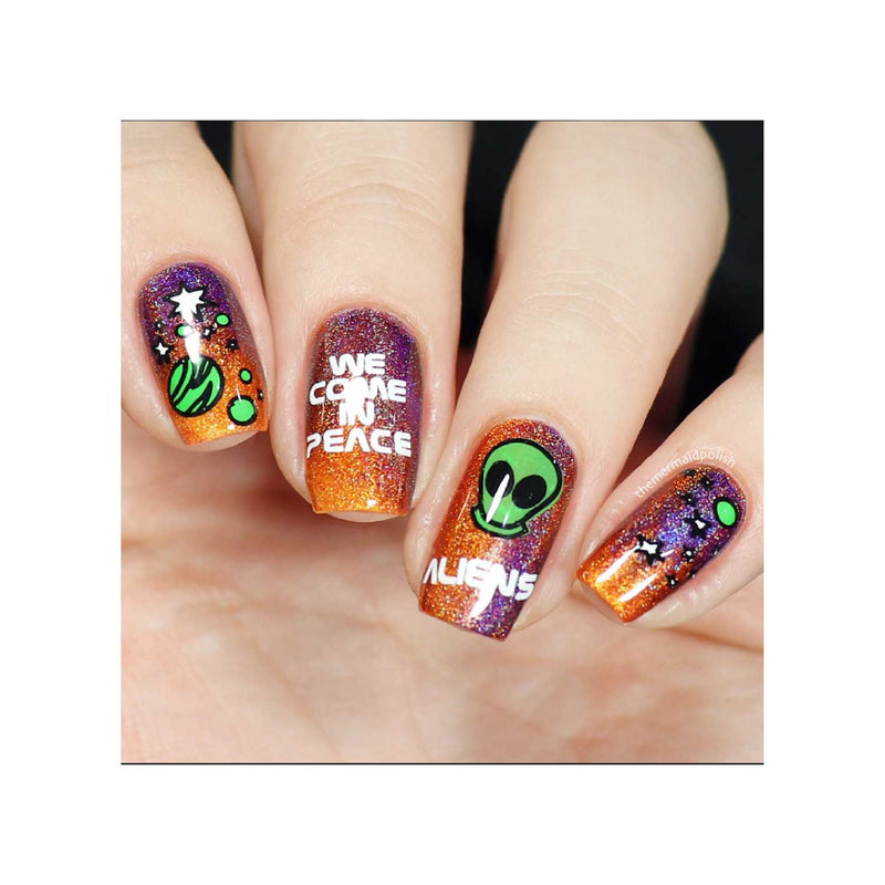 UberChic Beauty Out Of This World Stamping Plate Wheat