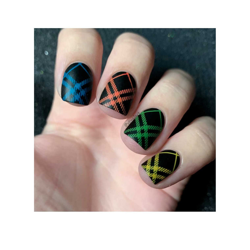 UberChic Beauty Pretty In Plaid-03 Stamping Plate Tan