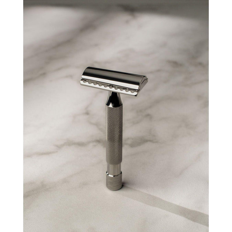 Above the Tie S1 Slant Razor Razor Gray Titanium / Mirror Polish / Safety Bar