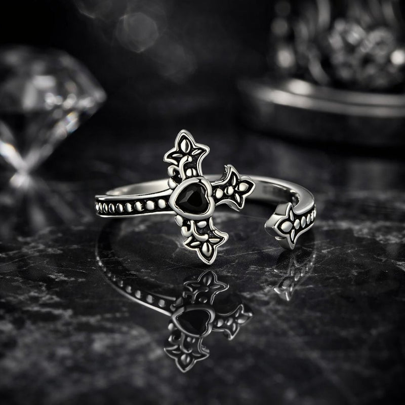 Bids.com 925 Sterling Silver Pavé Setting CZ Oxidized Silver Ring Rings Black