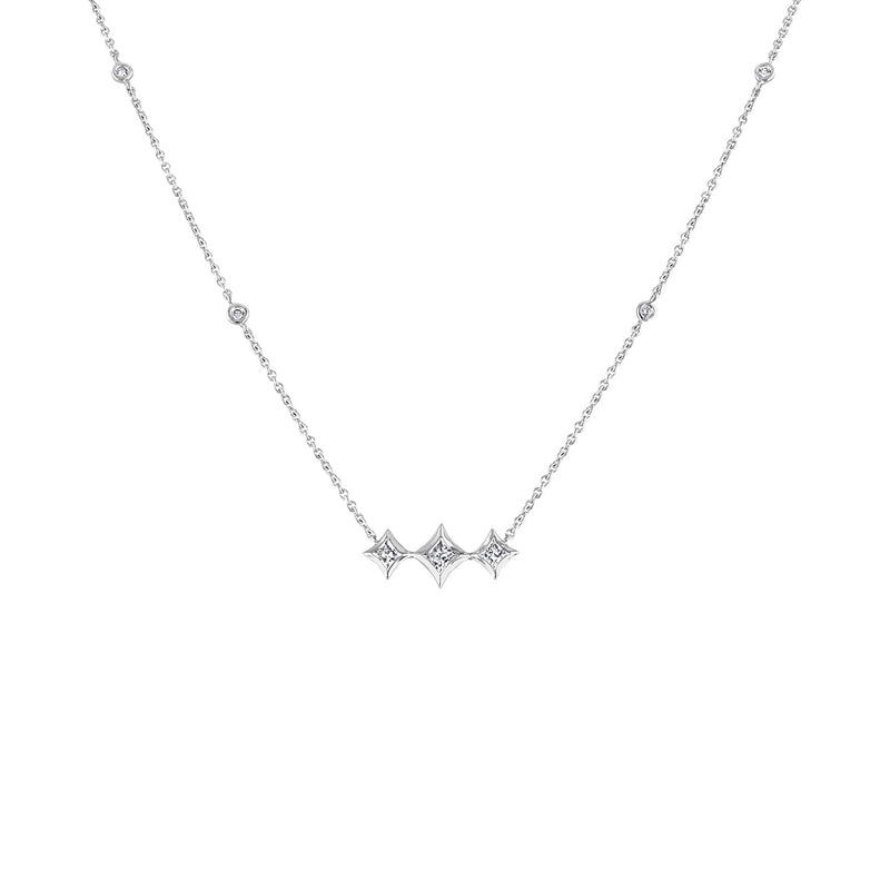 Bids.com 10K White Gold Bezel Set Princess Diamond 3 Stone Kite Shape and Station Necklace (H-I Color, SI2-I1 Clarity) - 18" Inches Necklaces White Smoke White.Gold / 18