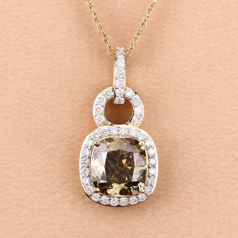 Bids.com IGI Certified 2.50 Carat Genuine Brown Diamond Center and 0.31cttw White Diamond 18K Yellow Gold Pendant (2.81cttw) Pendants Wheat