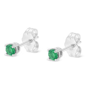 Bids.com .925 Sterling Silver 1/4 Cttw Round Brilliant-Cut Green Diamond Classic 4-Prong Stud Earrings (Fancy Color-Enhanced, I2-I3 Clarity) Earrings White Smoke White.Sterling Silver / 0.25