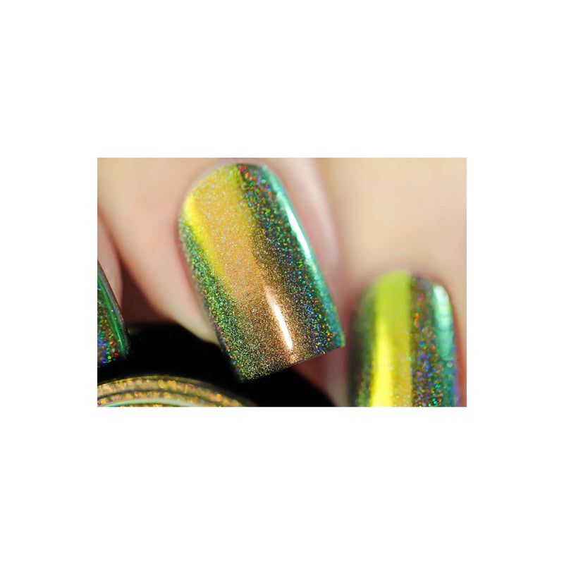 UberChic Beauty Chameleon Holographic Nail Powder: Amazon Princess Powder Tan