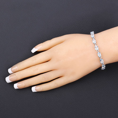 Bids.com 7.60 Carat Genuine Blue Topaz .925 Sterling Silver Bracelet Bracelets Dark Slate Gray size 10.00