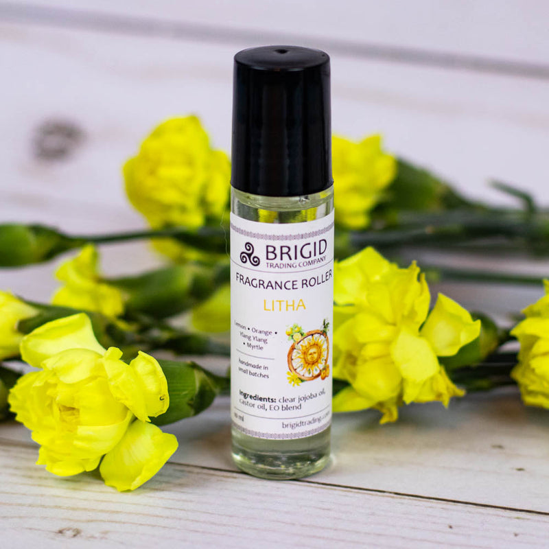 Brigid Trading Company Natural Fragrance Roller Bottles - Featuring Our Unique Fragrances perfume Thistle Ostara - Heather, Rosemary, and Black Pepper,The Florist - Jasmine, Ylang Ylang, Helichrysum, and Sandalwood,Forest Blend - Balsam, Pine, Citrus, Juniper Berry,Sleep Blend - Lavender, Chamomile, and Vanilla,Herbal Blend - Frankincense, Rosemary, Myrtle,Ca