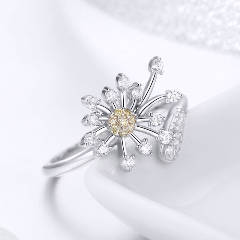 Bids.com 925 Sterling Silver Ring with Plated Platinum and Pavé Setting CZ Rings White Smoke
