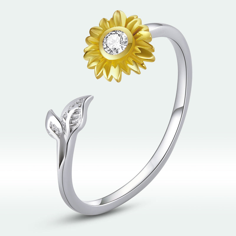 Bids.com 925 Sterling Silver Ring with Pavé Setting CZ, 0.1cm Width, Flower Design for Women Rings White Smoke Default Title