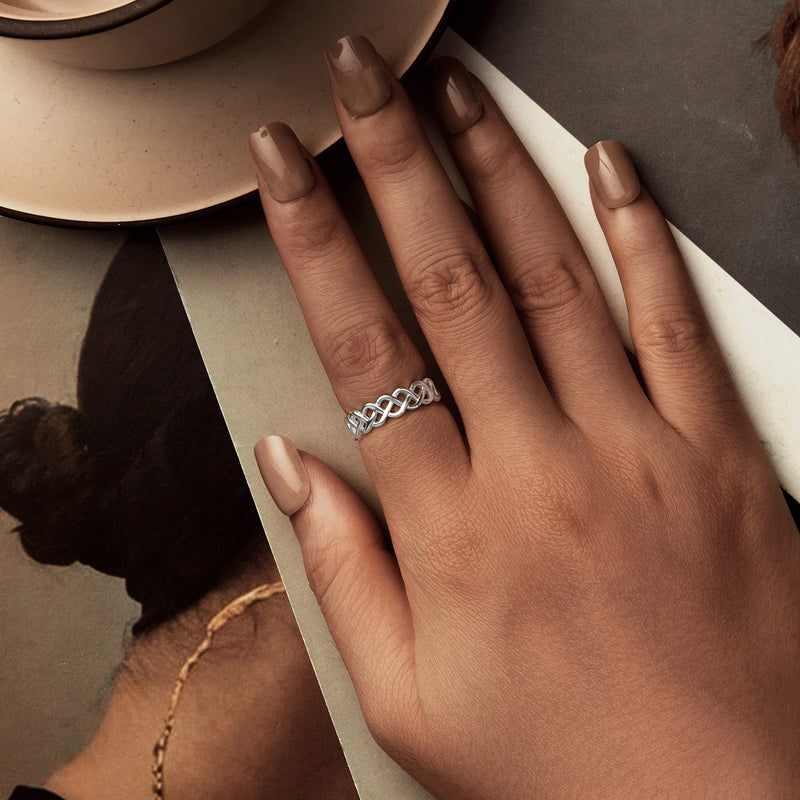 Bids.com 925 Sterling Silver and White Gold 0.5cm Ring Size 6.0 Rings Black 6,7,8