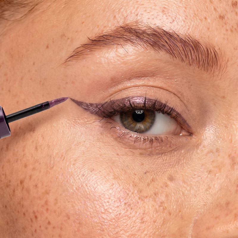 LIQUID EYELINER
