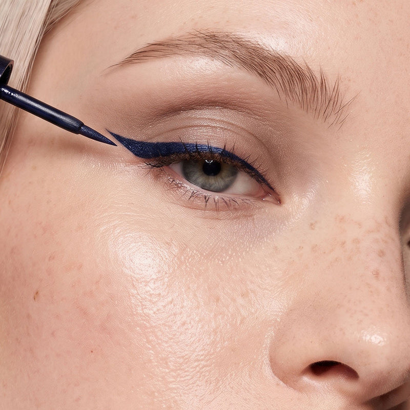 LIQUID EYELINER