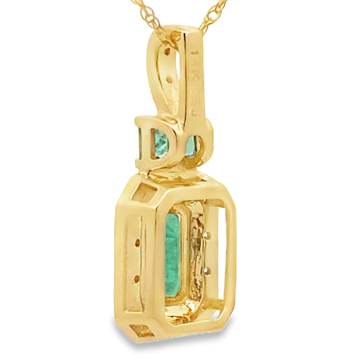 Bids.com .64ct Emerald Diamond Fashion Pendants 14KT Yellow Gold Pendants White Smoke 18