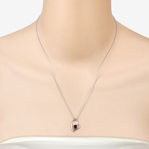 Bids.com 0.60 Carat Genuine Garnet .925 Sterling Silver Necklace Necklaces Bisque size 18.00