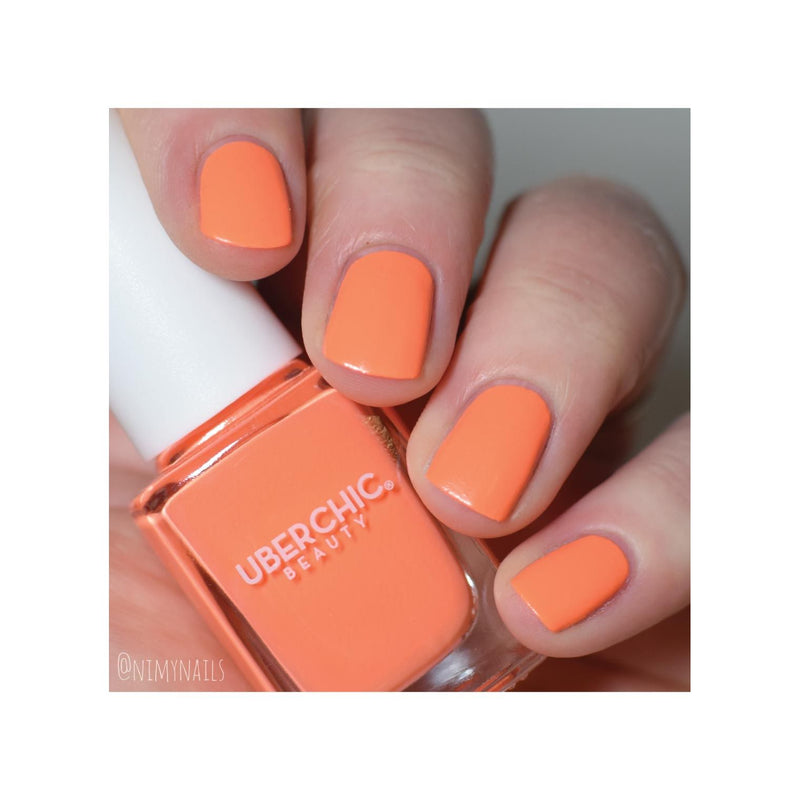 UberChic Beauty Bahama - Polish Regular Polish Rosy Brown