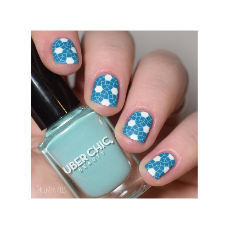UberChic Beauty Luxe In Lines Stamping Plate Dark Gray
