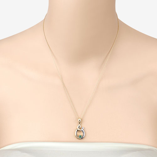 Bids.com 0.17 Carat Genuine Emerald .925 Sterling Silver Pendant Pendants Bisque size 18.00