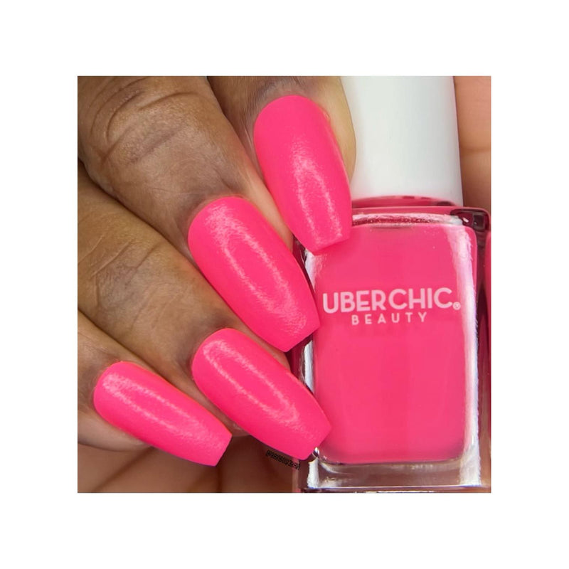 UberChic Beauty Bermuda - Polish Regular Polish Maroon